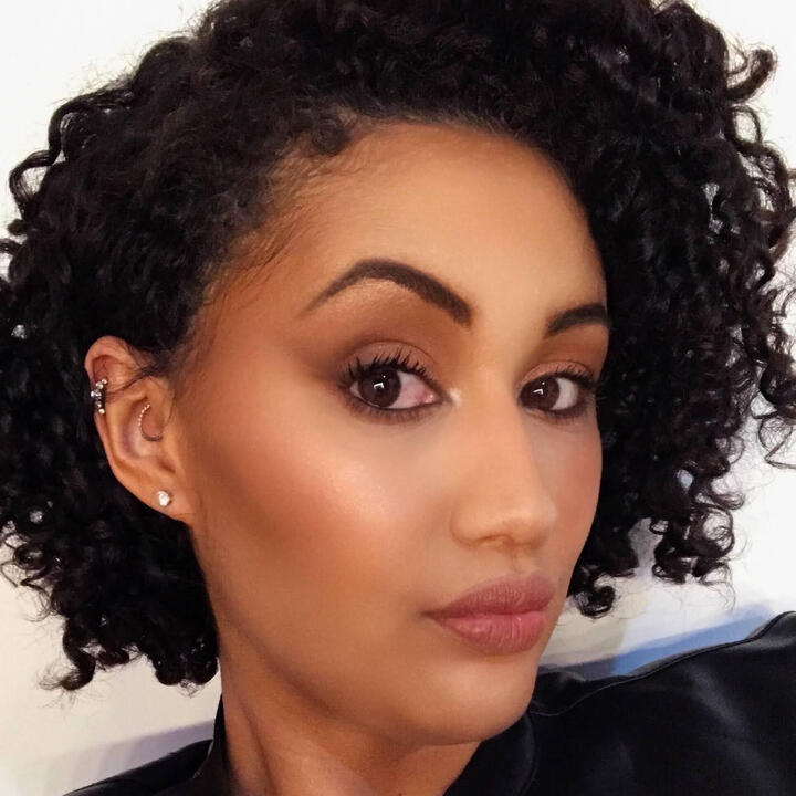 Maquiadora Amanda Fiorin